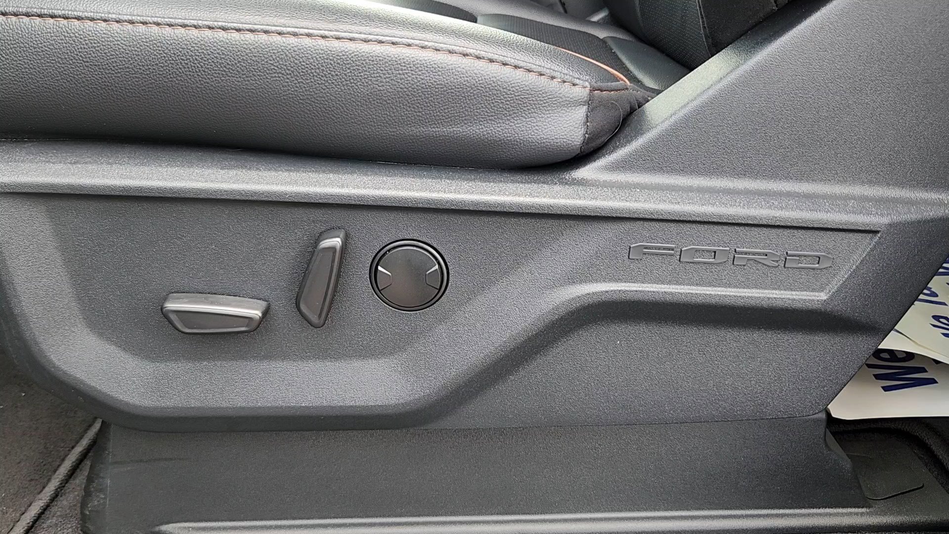 Certified 2025 Ford F150 Lariat AWD/4WD image 9