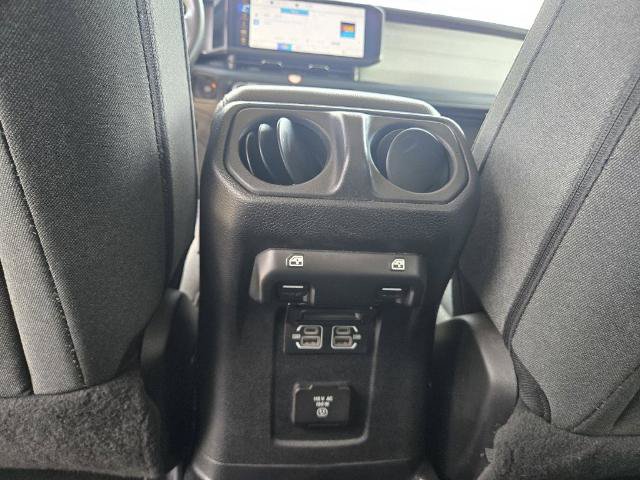 Used 2024 Jeep Wrangler Unlimited Sahara AWD/4WD image 15