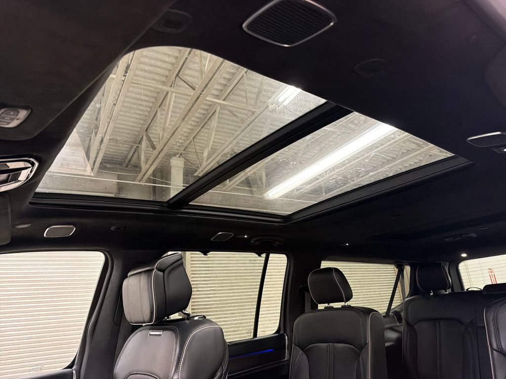 Used 2024 Jeep Grand Wagoneer L Series II w/ Quick Order Packagew 28T AWD/4WD image 10
