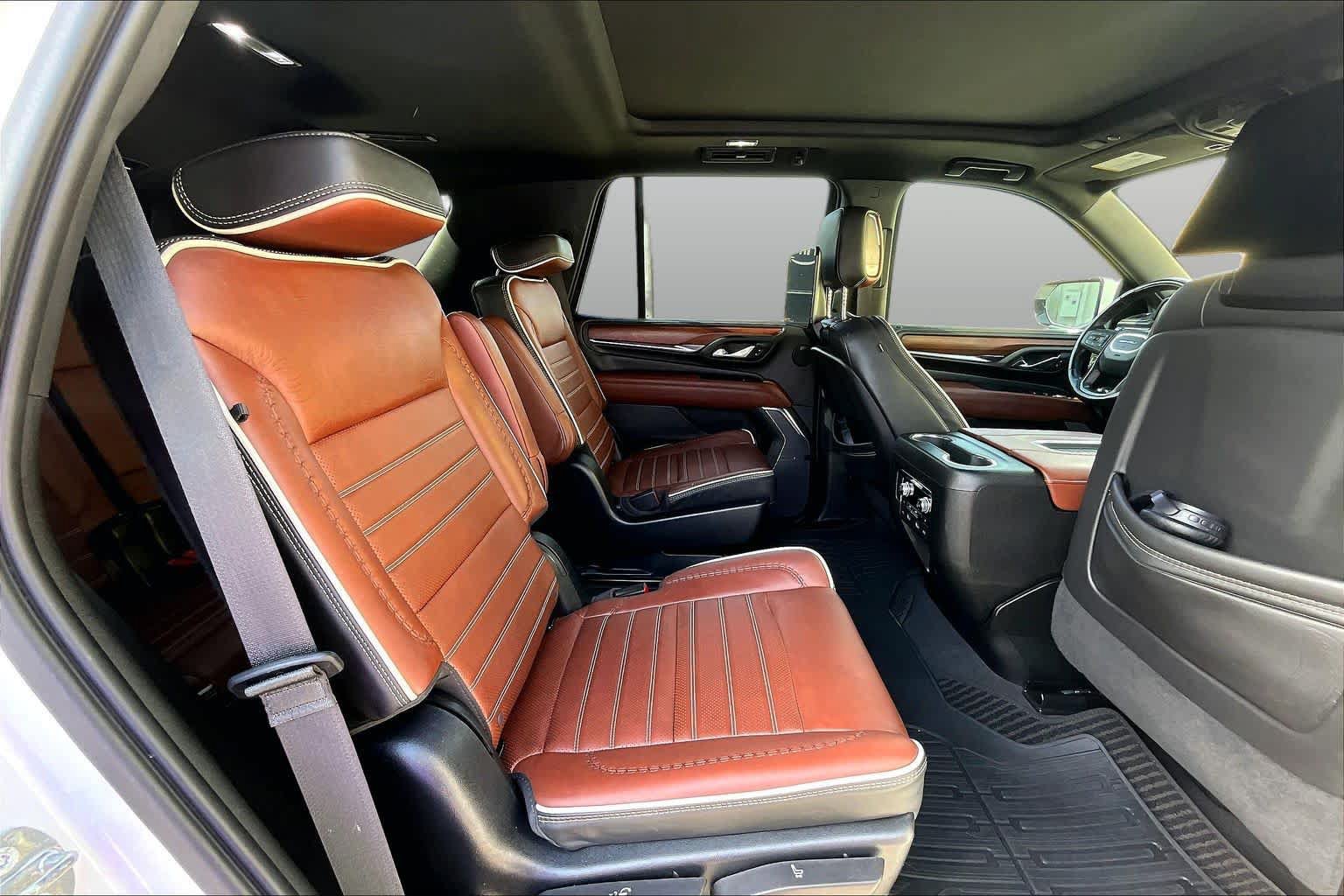 Used 2023 GMC Yukon Denali Ultimate AWD/4WD image 20