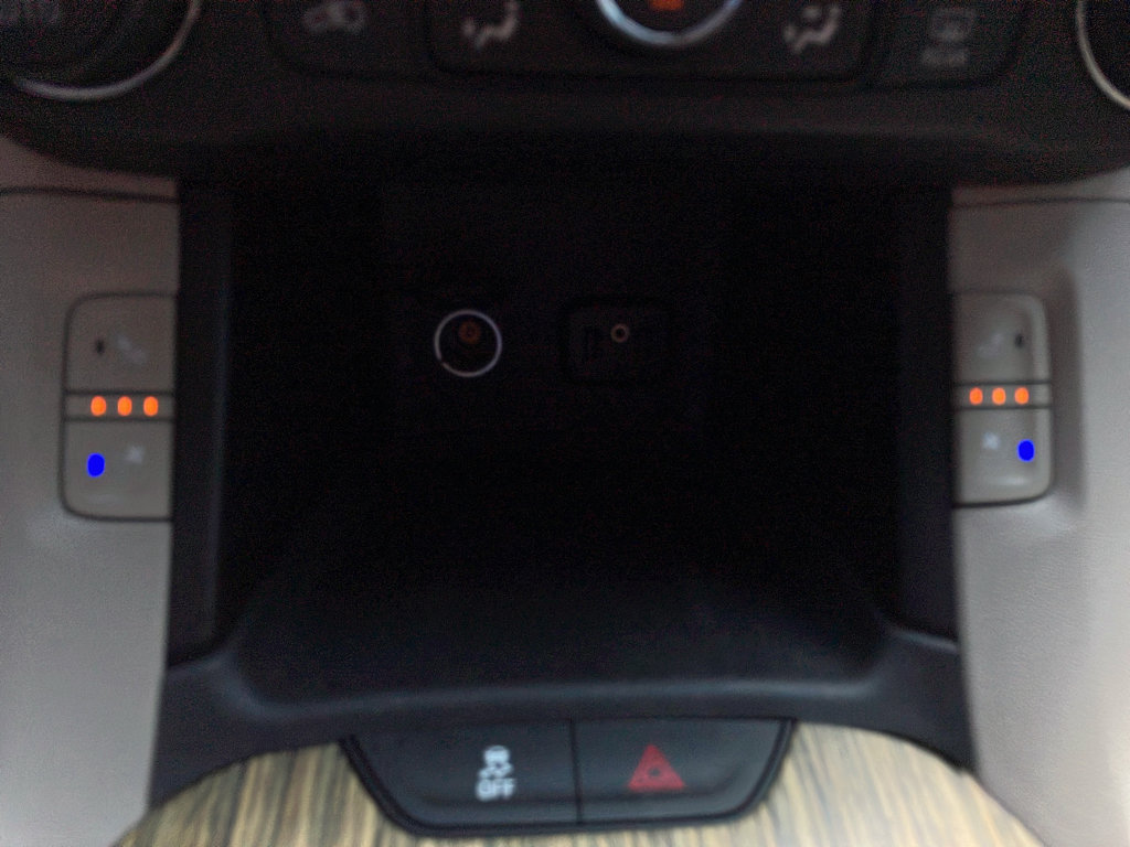 Used 2019 GMC Acadia Denali w/ Technology Package AWD/4WD image 16