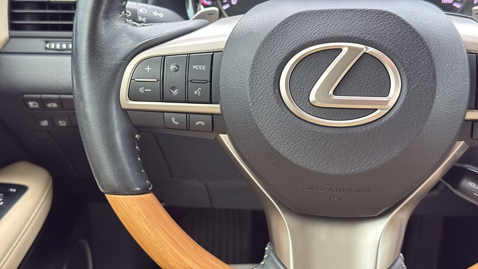 Used 2021 Lexus RX 350 FWD w/ Premium Package image 16
