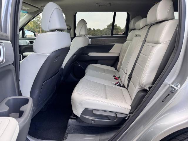 Used 2024 Hyundai Santa Fe Limited AWD/4WD image 11