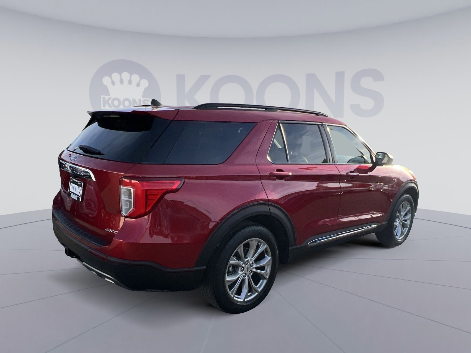 Certified 2023 Ford Explorer XLT w/ Equipment Group 202A image 5