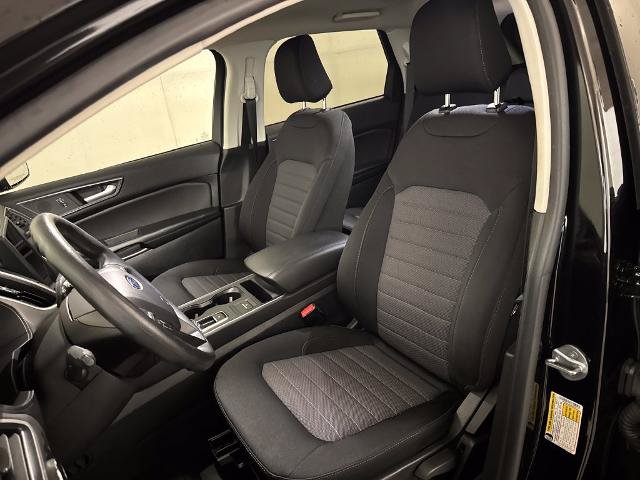 Certified 2024 Ford Edge SE w/ Black Appearance Package AWD/4WD image 12