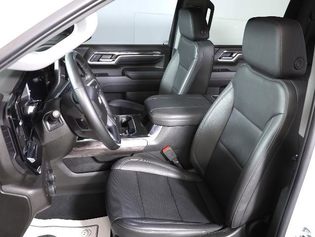 Used 2025 Chevrolet Silverado 3500 LTZ w/ LTZ Plus Package image 8