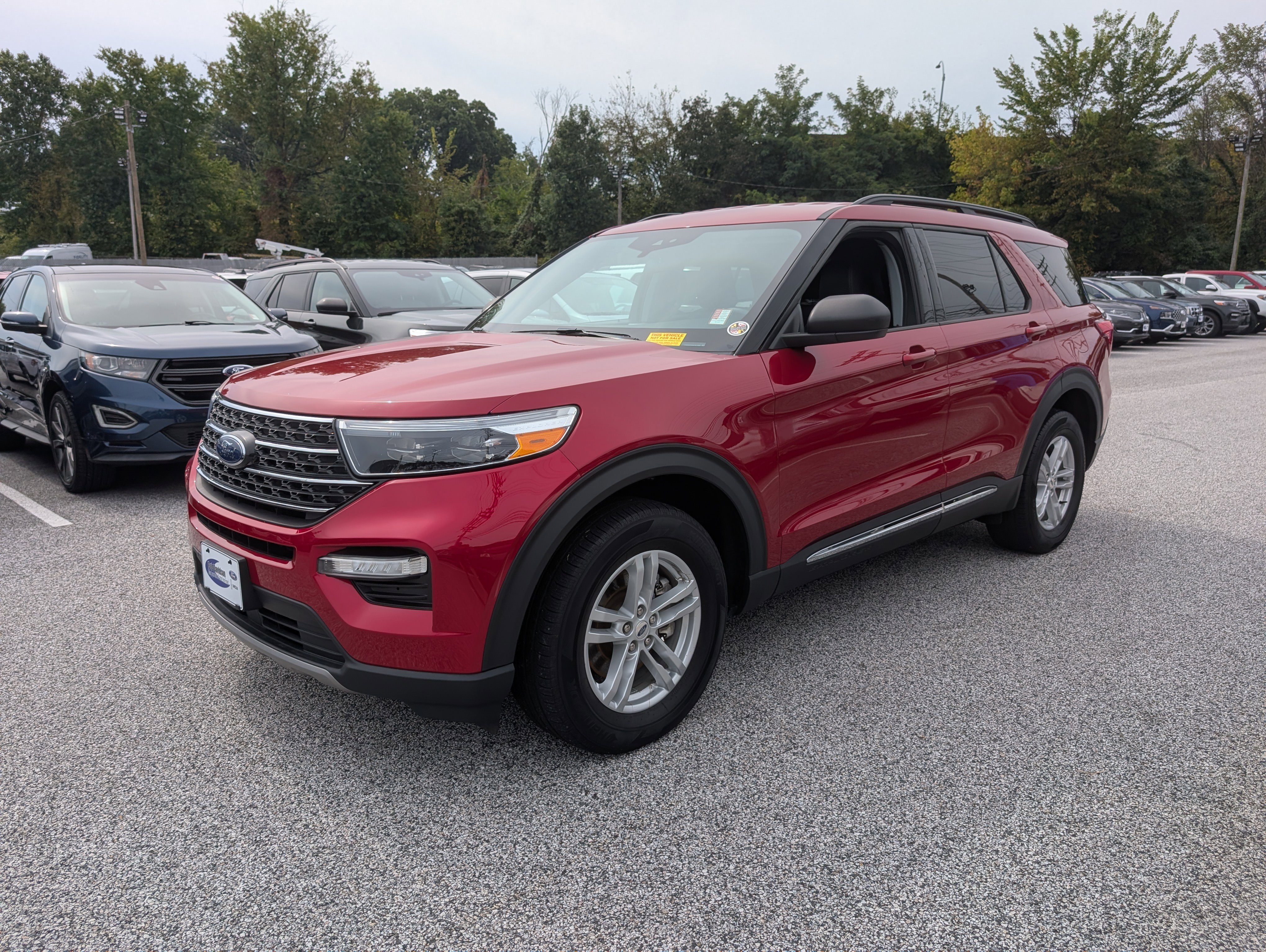 Certified 2022 Ford Explorer XLT w/ Equipment Group 202A image 2