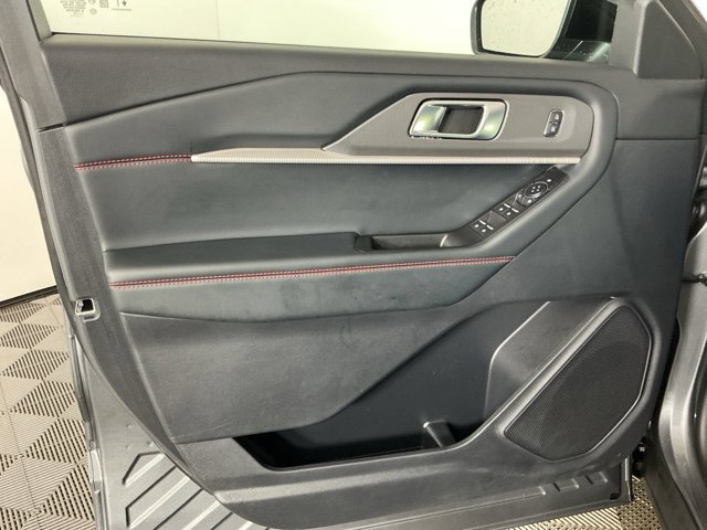 Certified 2025 Ford Explorer ST-Line w/ ST-Line Street Pack AWD/4WD image 12