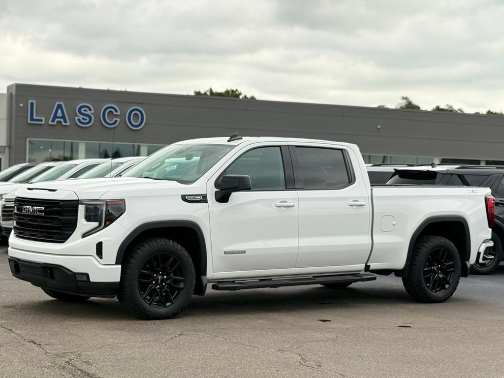 Used 2023 GMC Sierra 1500 Elevation w/ LPO, Elevation Black Package AWD/4WD image 1