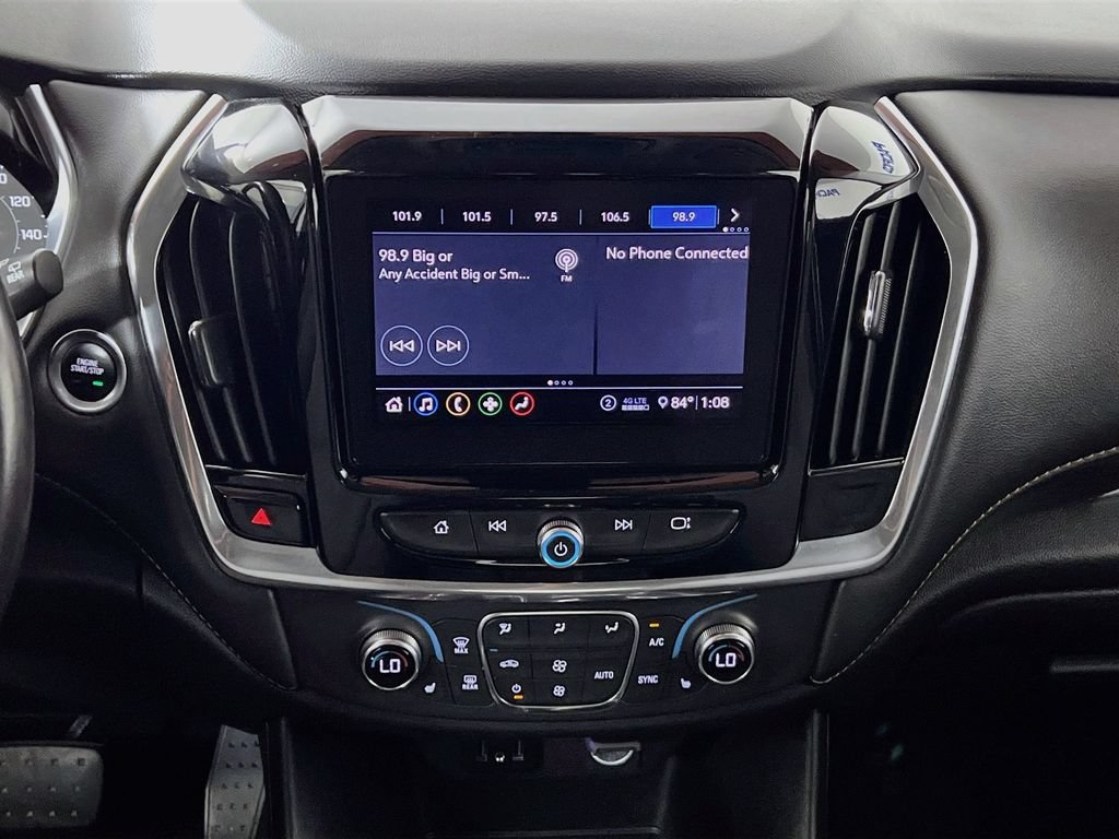 Used 2020 Chevrolet Traverse LT w/ LPO, Blackout Package AWD/4WD image 16