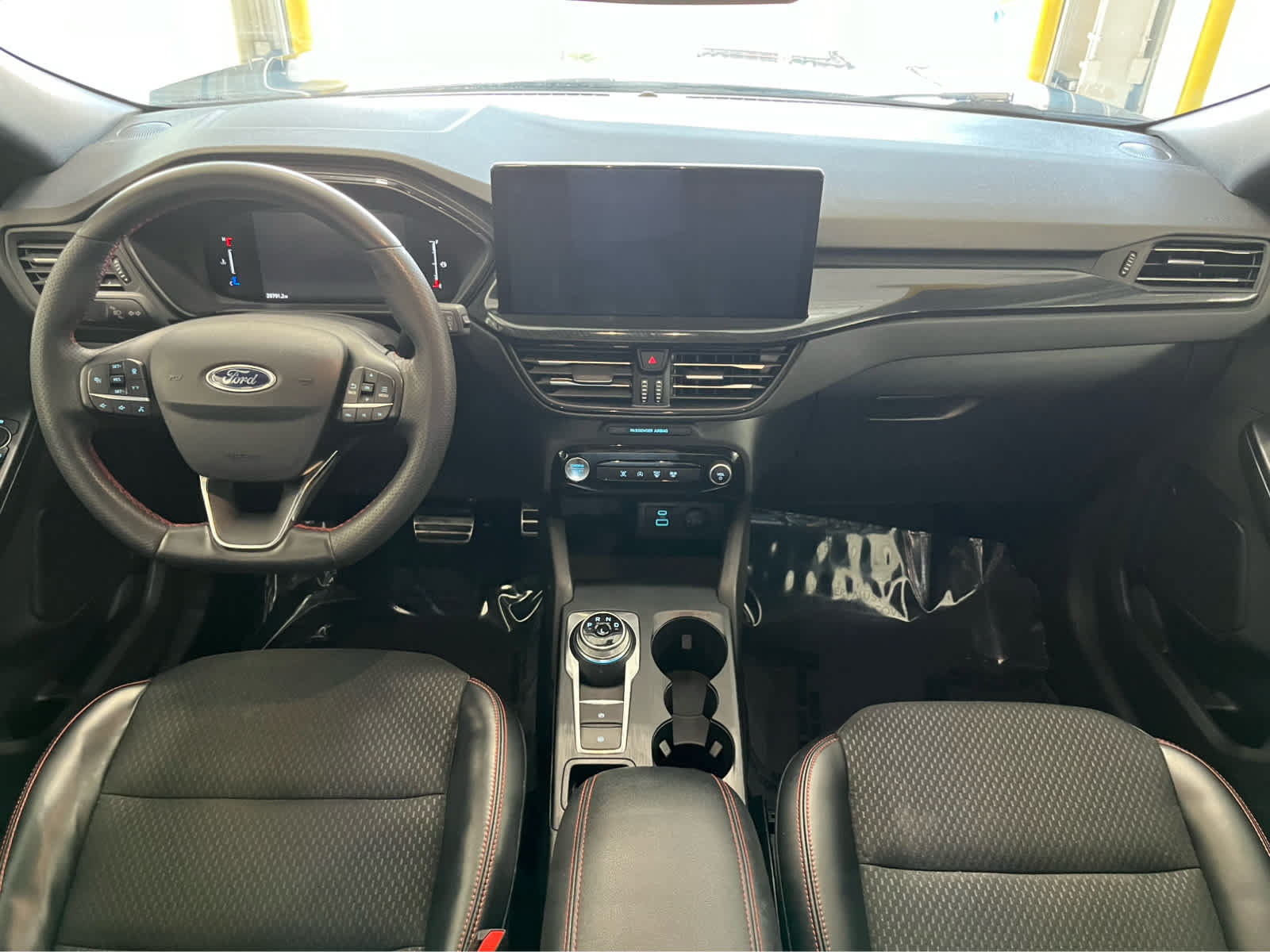 Certified 2023 Ford Escape ST-Line w/ Tech Pack #1 AWD/4WD image 7