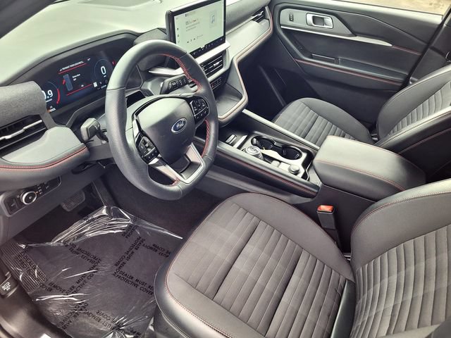 Certified 2025 Ford Explorer ST-Line AWD/4WD image 10