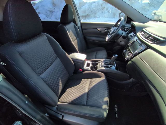 Used 2020 Nissan Rogue SV image 20