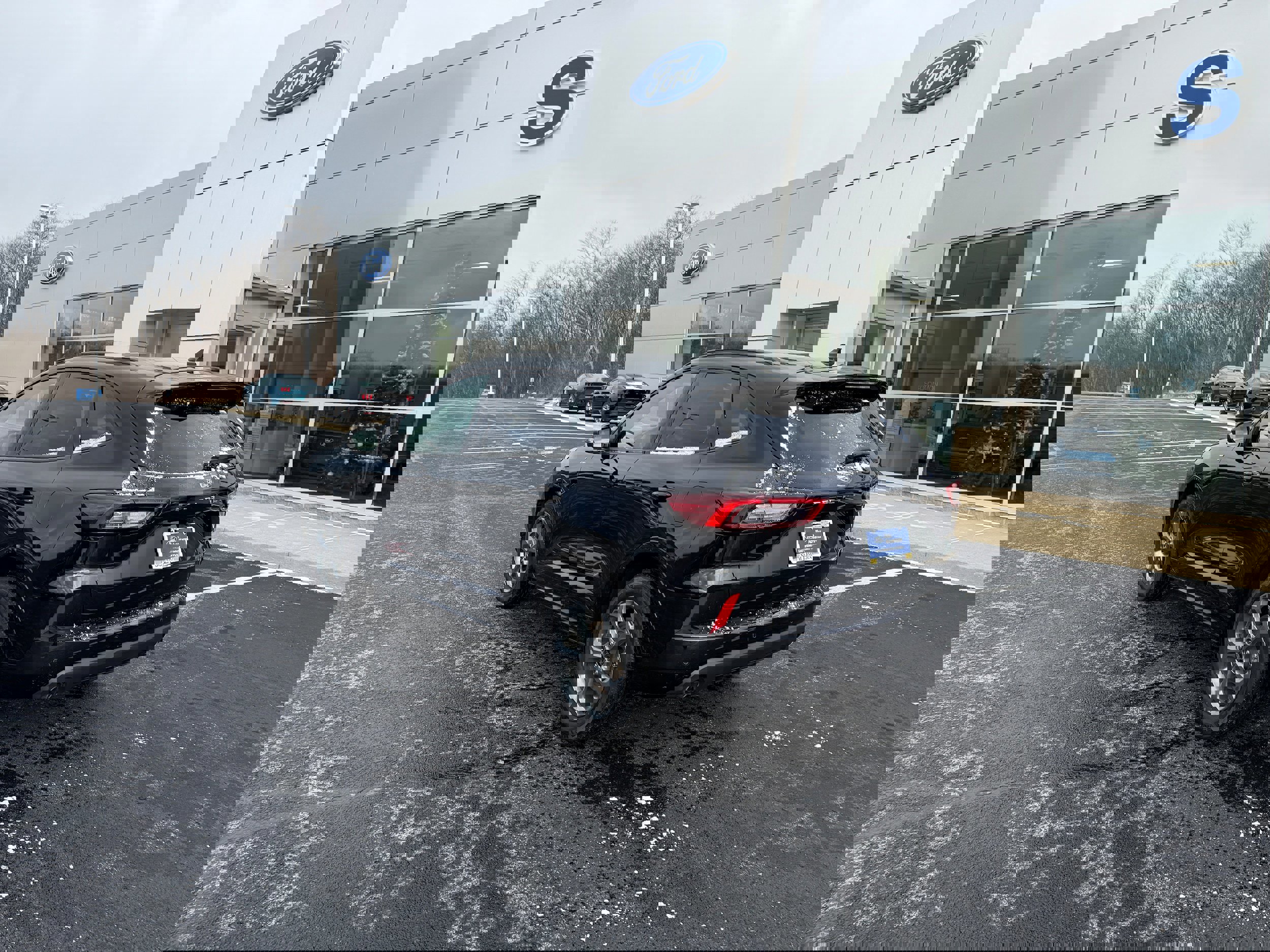 Certified 2023 Ford Escape ST-Line w/ Tech Pack #1 image 5