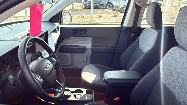 Certified 2022 Ford Maverick XLT w/ XLT Luxury Package image 12