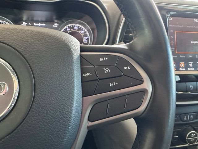 Used 2020 Jeep Cherokee Limited w/ Advanced Safety Group AWD/4WD image 18