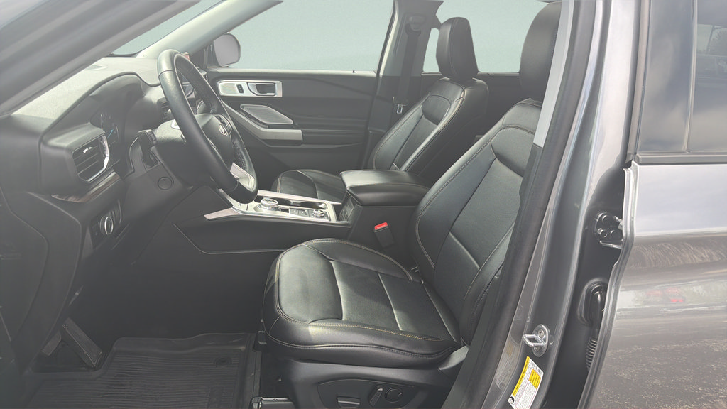 Certified 2023 Ford Explorer Limited w/ Limited Technology Package AWD/4WD image 46