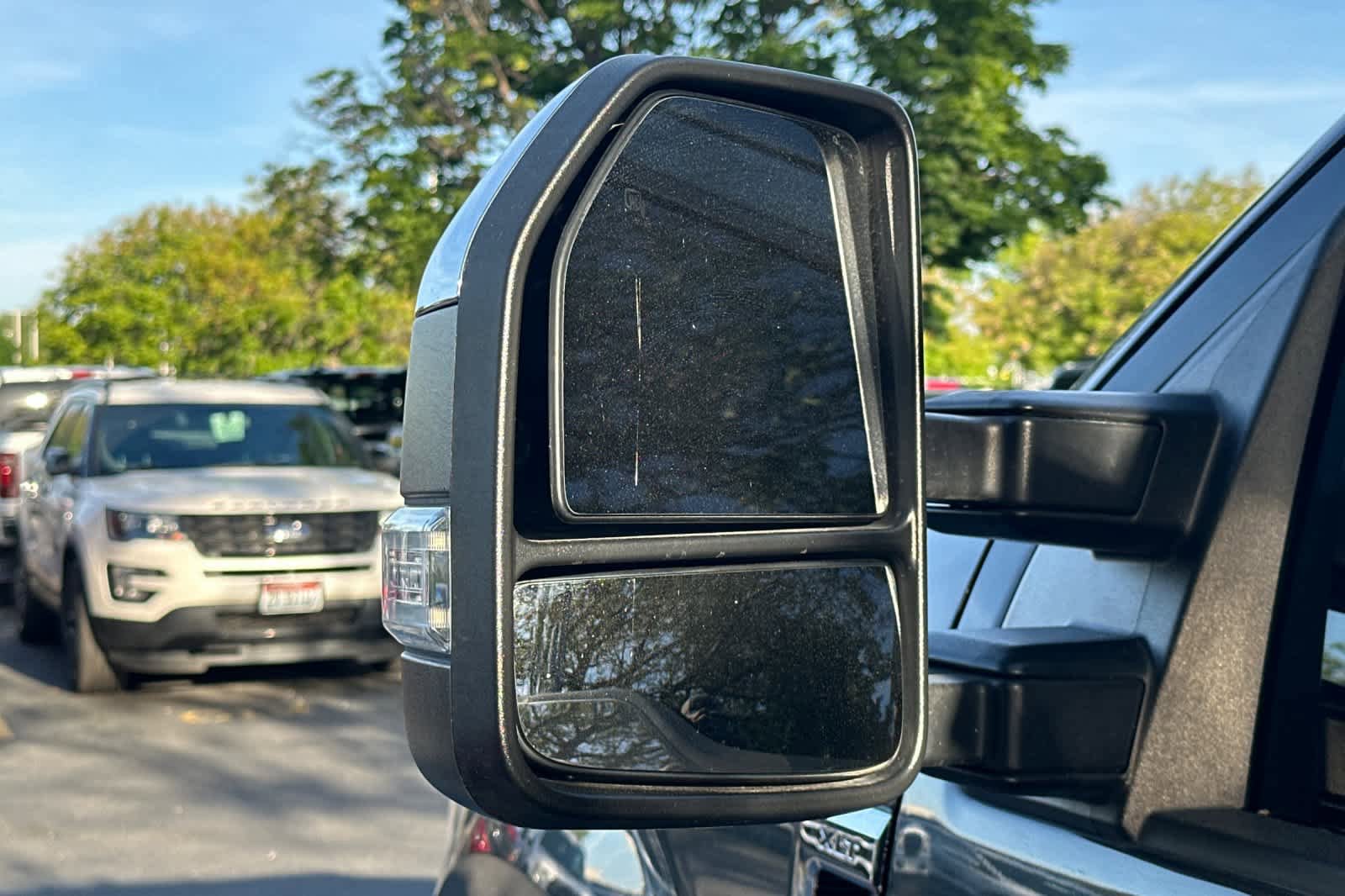 Certified 2019 Ford F350 XLT w/ XLT Premium Package AWD/4WD image 8