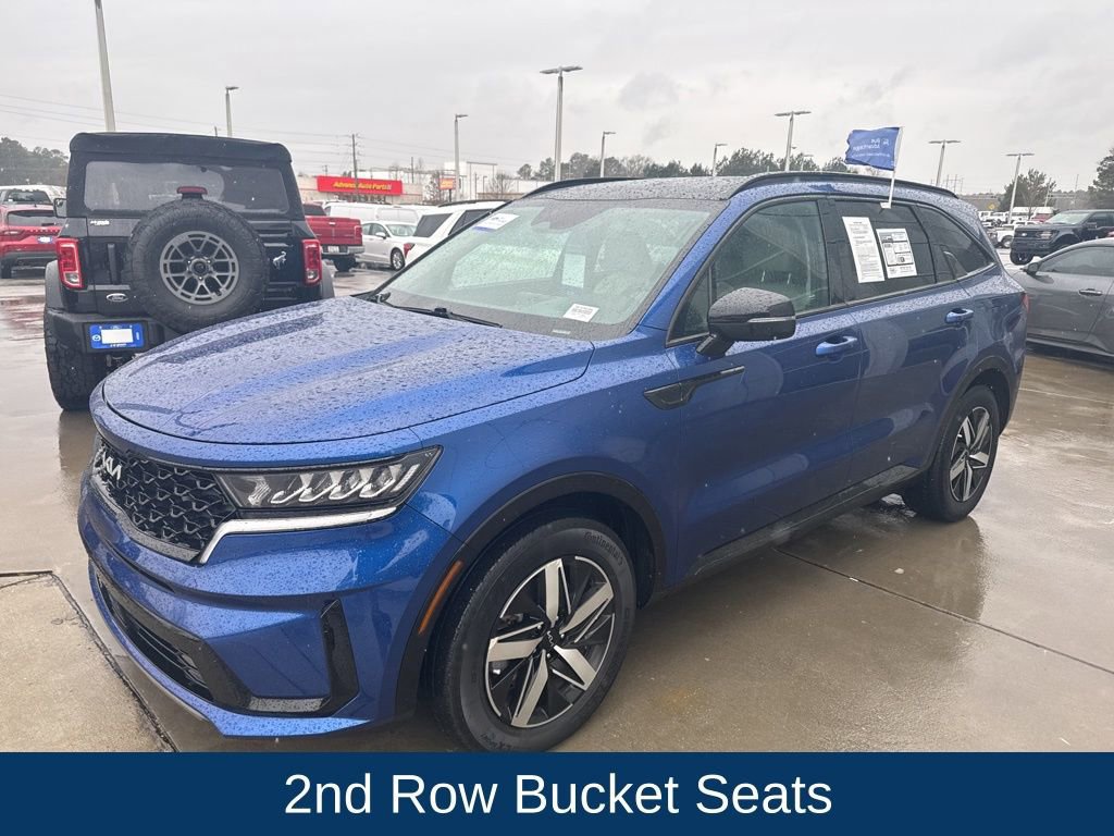 Used 2022 Kia Sorento EX w/ Panoramic Sunroof Package