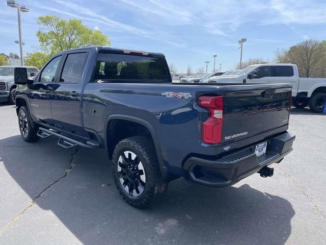 Used 2020 Chevrolet Silverado 2500 Custom w/ Custom Value Package image 3