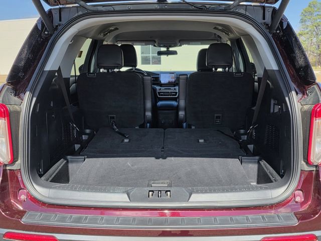 Certified 2022 Ford Explorer XLT w/ Equipment Group 202A image 28