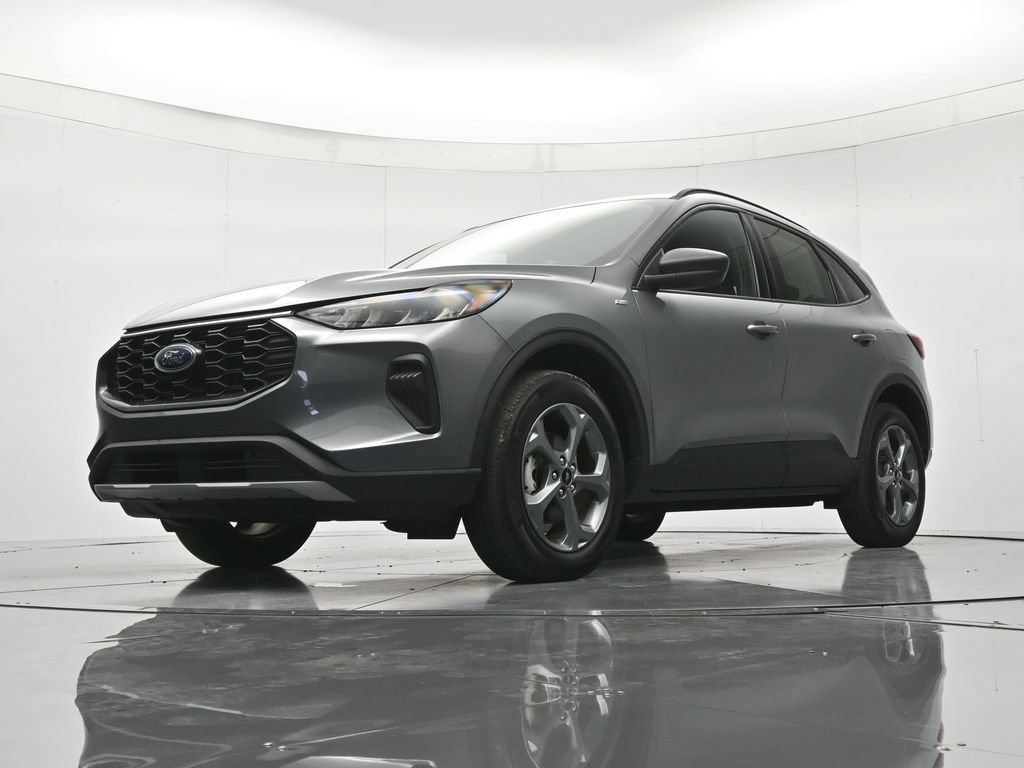 Certified 2025 Ford Escape ST-Line AWD/4WD image 36