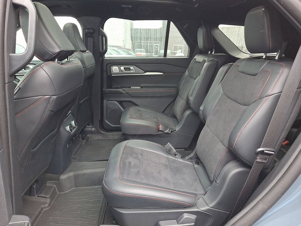 Certified 2025 Ford Explorer ST w/ Sun And Sound Package AWD/4WD image 9