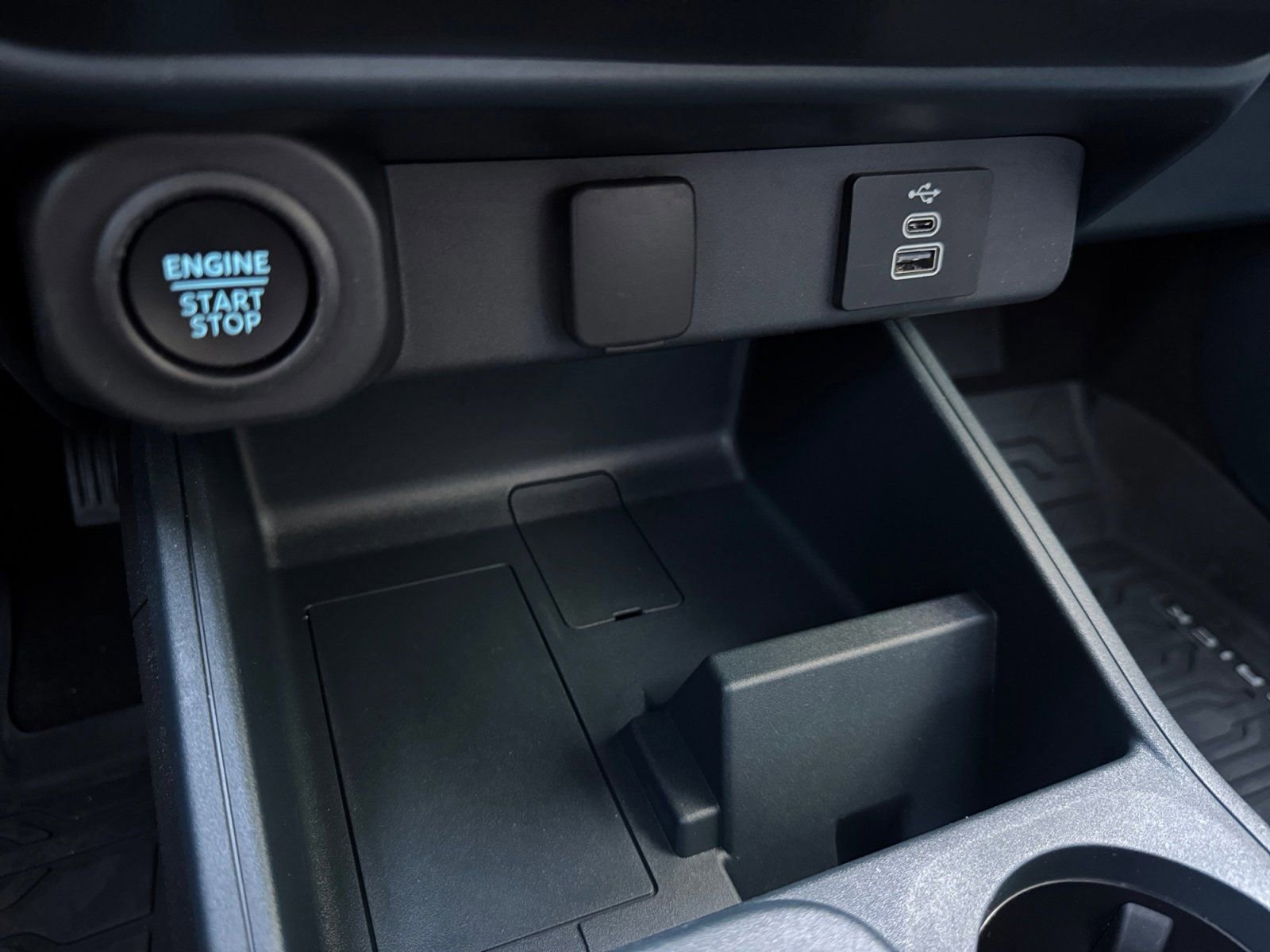 Certified 2025 Ford Maverick XLT w/ Equipment Group 302A image 26