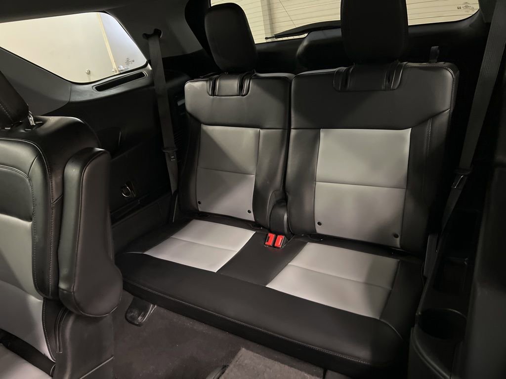 Certified 2023 Ford Explorer XLT w/ Equipment Group 202A image 30