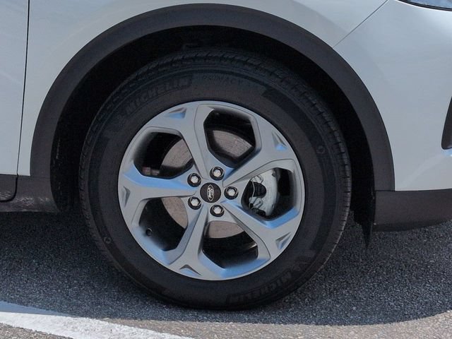 Certified 2025 Ford Escape ST-Line w/ Equipment Group 301A FWD image 11