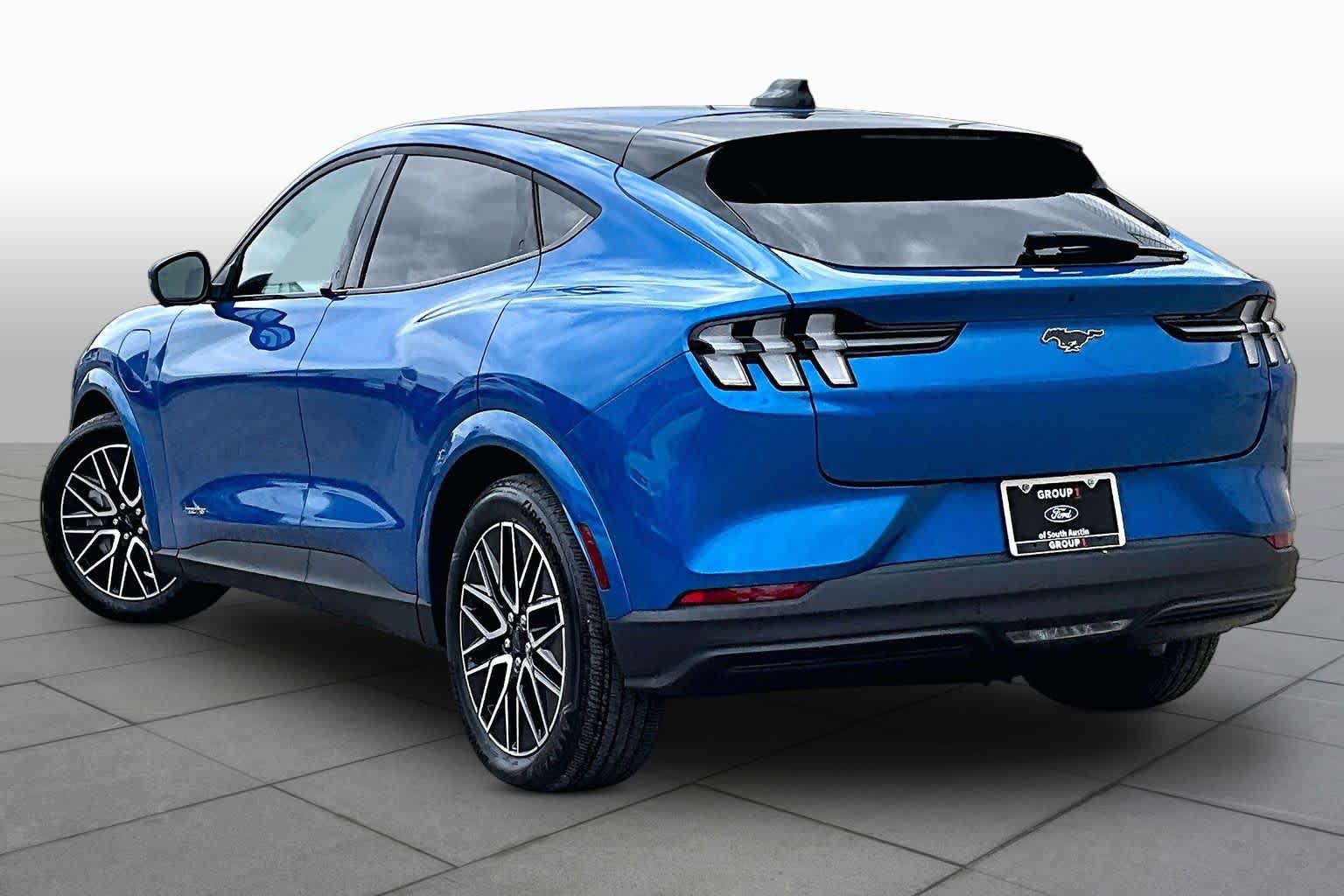 Certified 2025 Ford Mustang Mach-E Premium RWD image 5