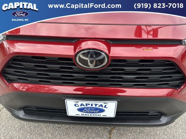 Used 2019 Toyota RAV4 XLE image 10