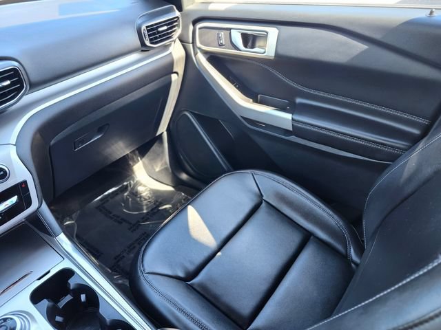 Certified 2023 Ford Explorer XLT w/ Equipment Group 202A AWD/4WD image 15