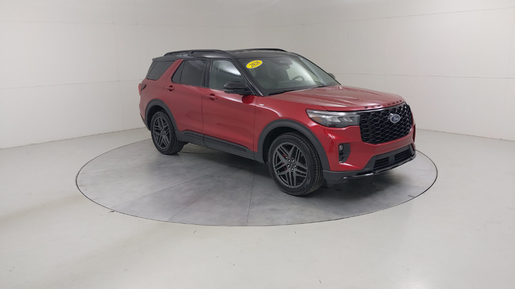 Certified 2026 Ford Explorer ST-Line w/ ST-Line Street Pack AWD/4WD image 11
