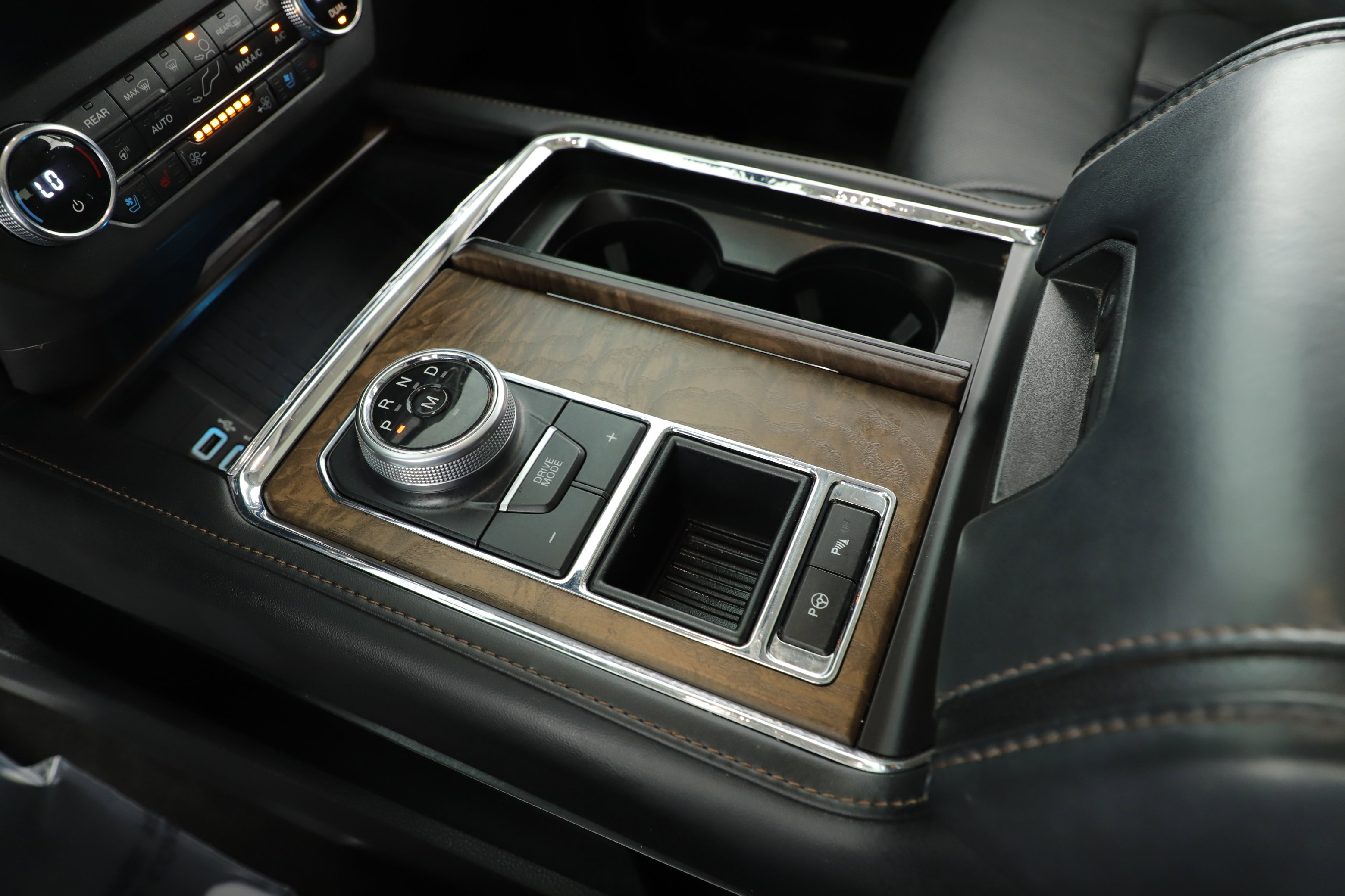 Certified 2019 Ford Expedition Platinum image 17