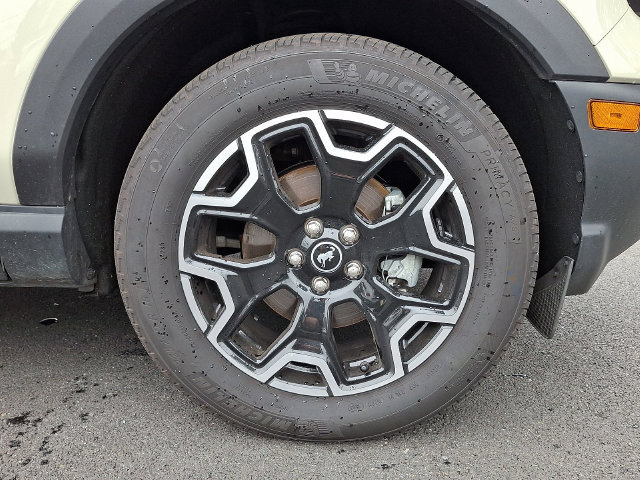 Certified 2025 Ford Bronco Sport Outer Banks w/ Outer Banks Tech Package+ AWD/4WD image 9