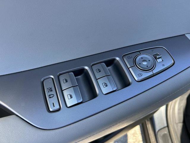 Used 2025 Hyundai Palisade SEL FWD image 29
