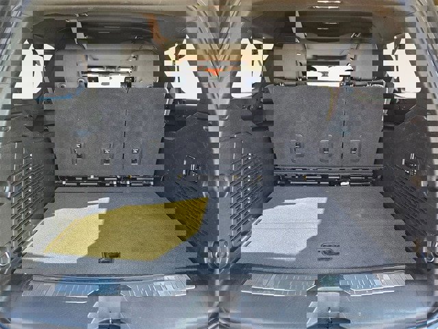 Used 2021 Chevrolet Suburban Z71 w/ Luxury Package image 6