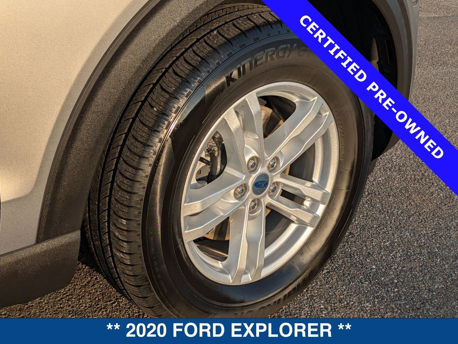 Certified 2020 Ford Explorer XLT image 13