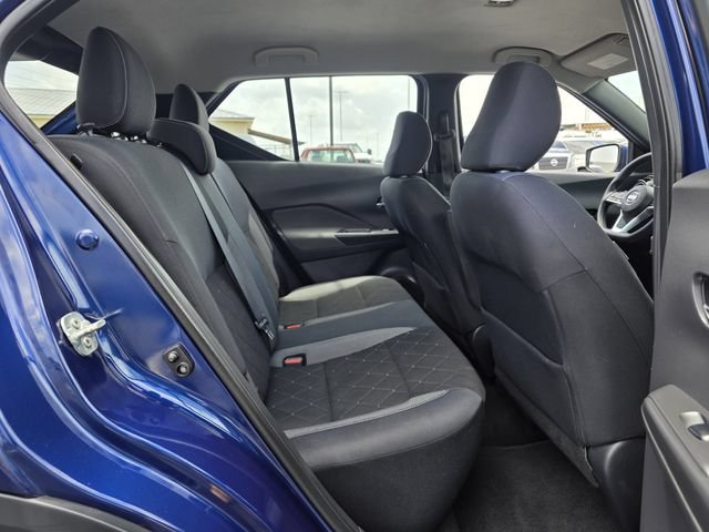 Used 2018 Nissan Kicks SV FWD image 26