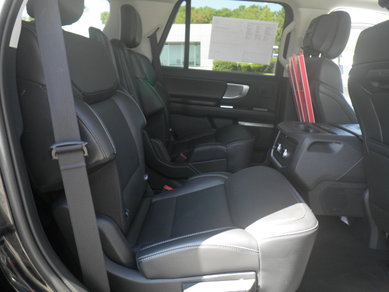 Certified 2026 Ford Expedition Platinum w/ Driver's Package AWD/4WD image 24