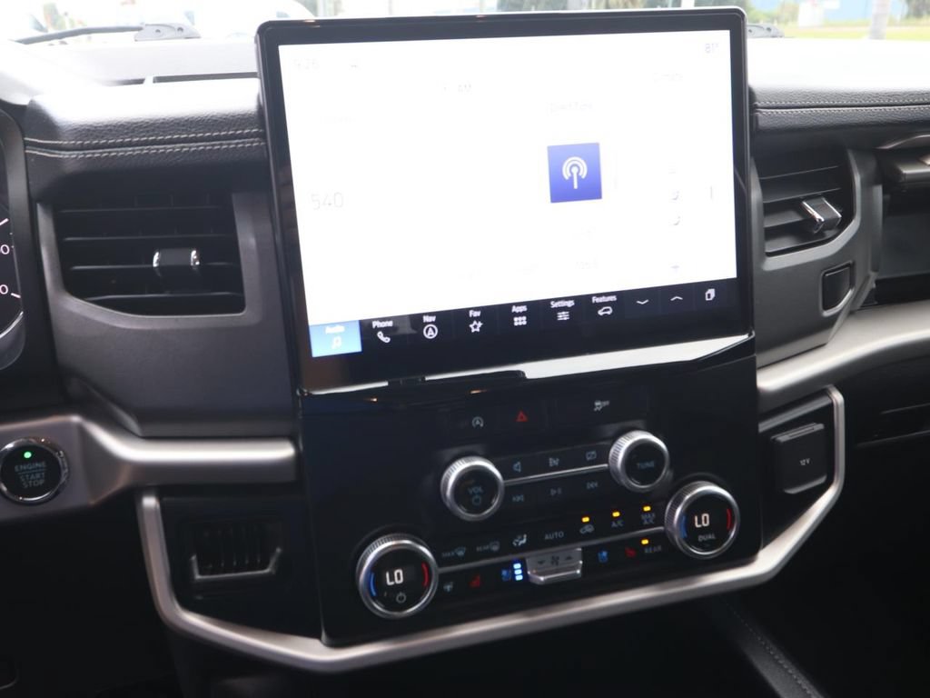 Certified 2024 Ford Expedition XLT RWD image 21