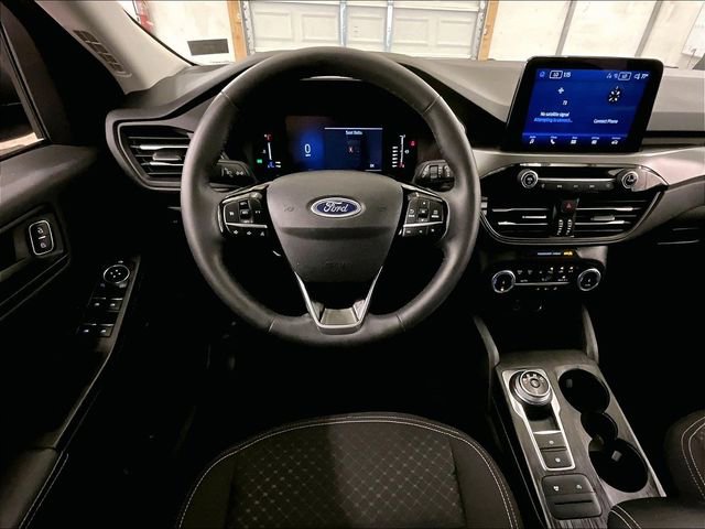 Certified 2024 Ford Escape Active AWD/4WD image 5