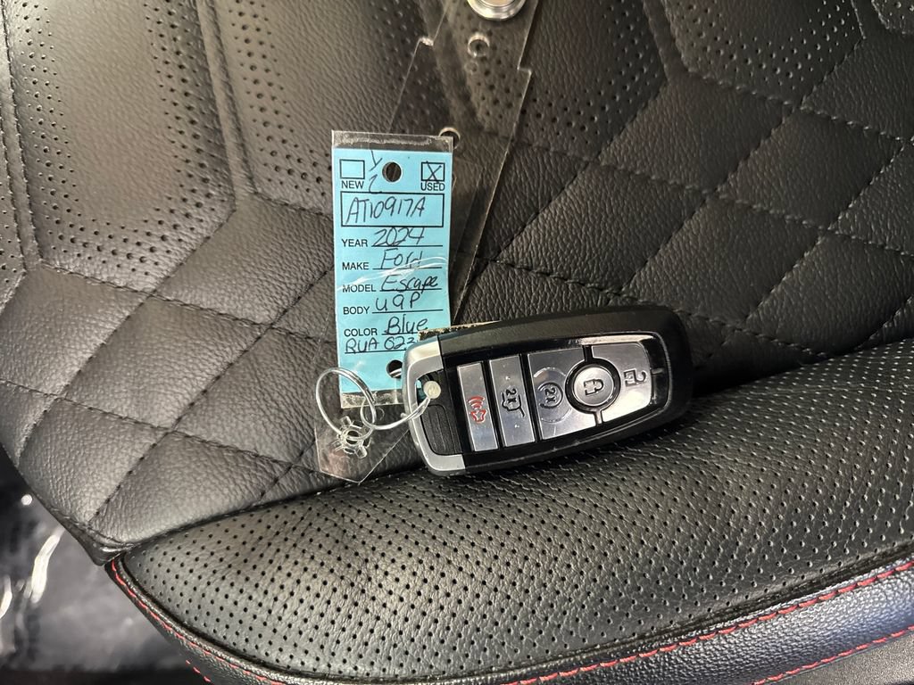 Certified 2024 Ford Escape ST-Line Elite w/ Premium Technology Package AWD/4WD image 31
