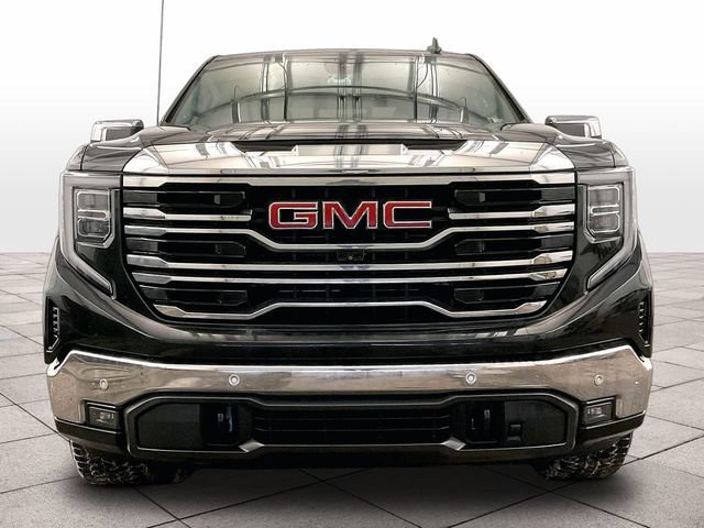 Used 2022 GMC Sierra 1500 SLT w/ SLT Premium Plus Package AWD/4WD image 3