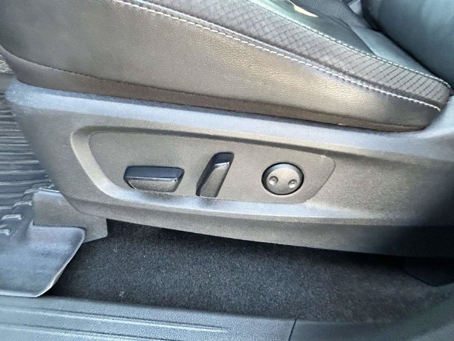 Used 2024 Nissan Pathfinder SL w/ SL Premium Package FWD image 26