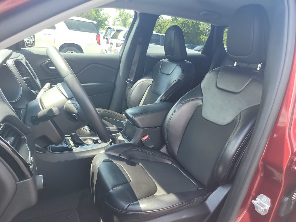 Used 2020 Jeep Cherokee Latitude Plus FWD image 15