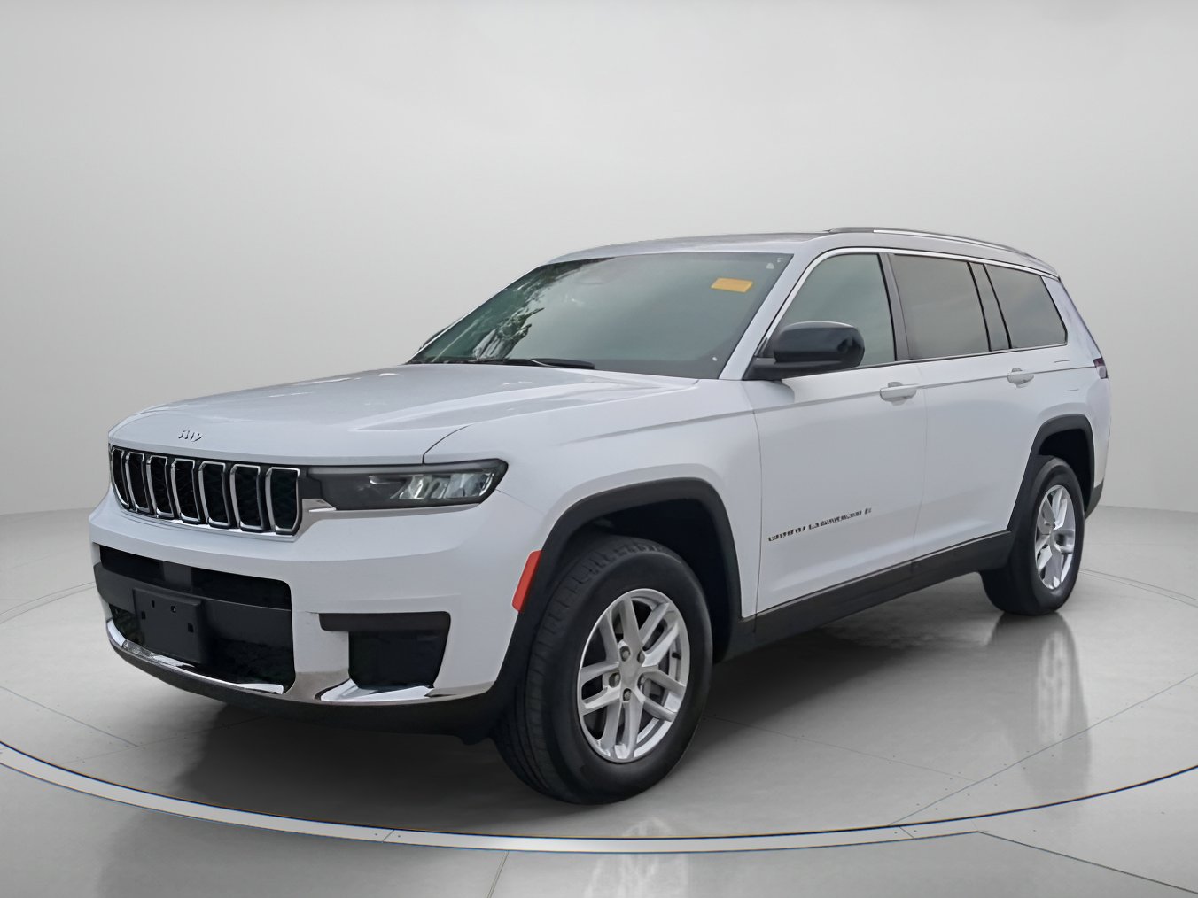 Used 2024 Jeep Grand Cherokee L Laredo AWD/4WD image 12