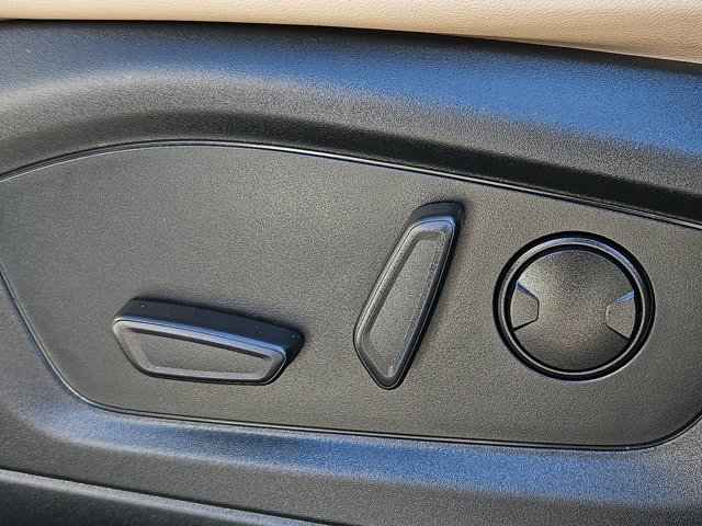 Certified 2023 Ford Explorer XLT w/ Equipment Group 202A image 30