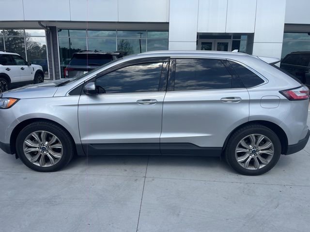 Certified 2019 Ford Edge Titanium image 2